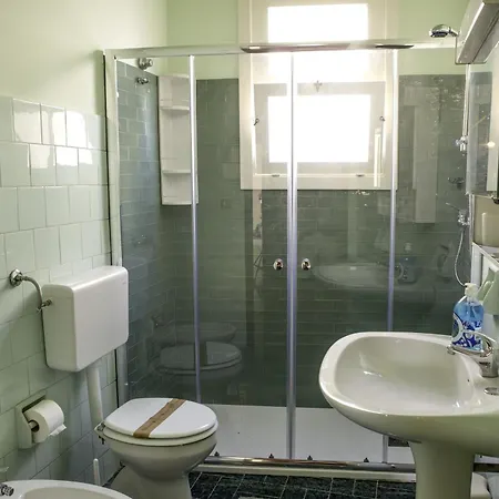 Oltremare Casa Per Vacanze Con Terrazzo E 3 Con 6 Pl